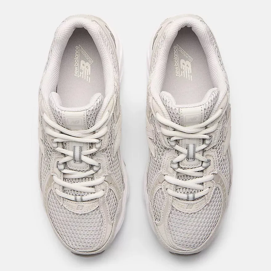 740 Sneaker (Grey   Reflection)
